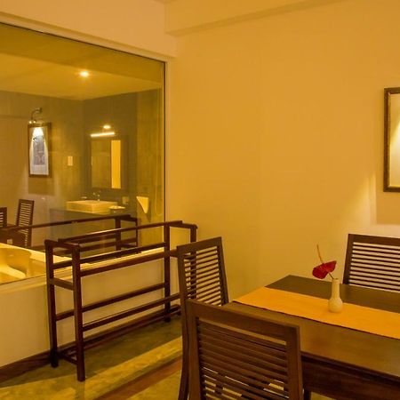Refresh Hotel Hikkaduwa Exterior photo