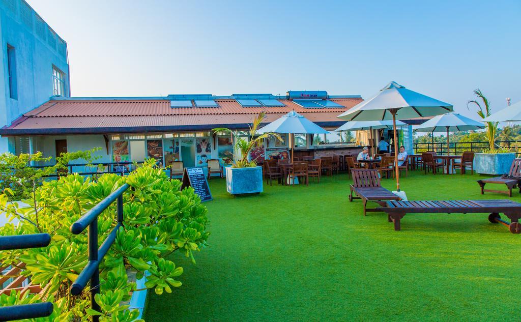 Refresh Hotel Hikkaduwa Exterior photo