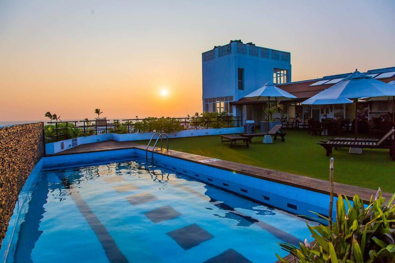 Refresh Hotel Hikkaduwa Exterior photo